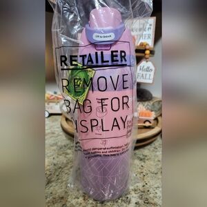 Owala x Wicked Glinda 32oz FreeSip Water Bottle